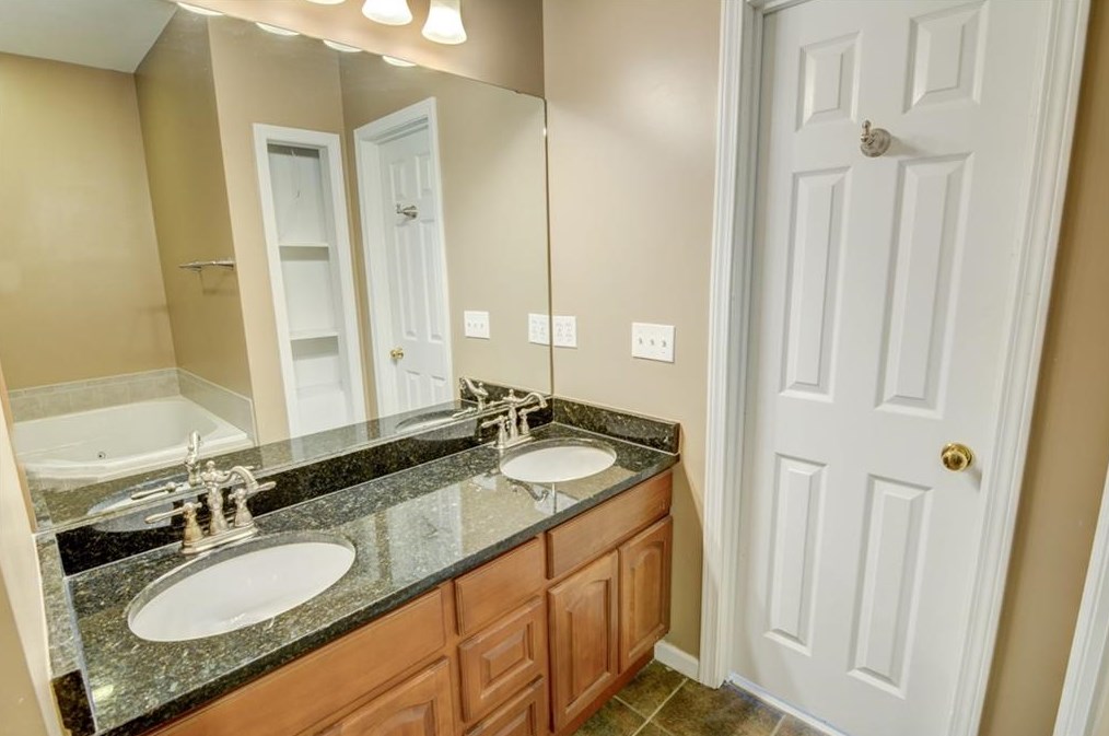 2310 Goodwood Blvd, Smyrna GA  30080-8207 exterior