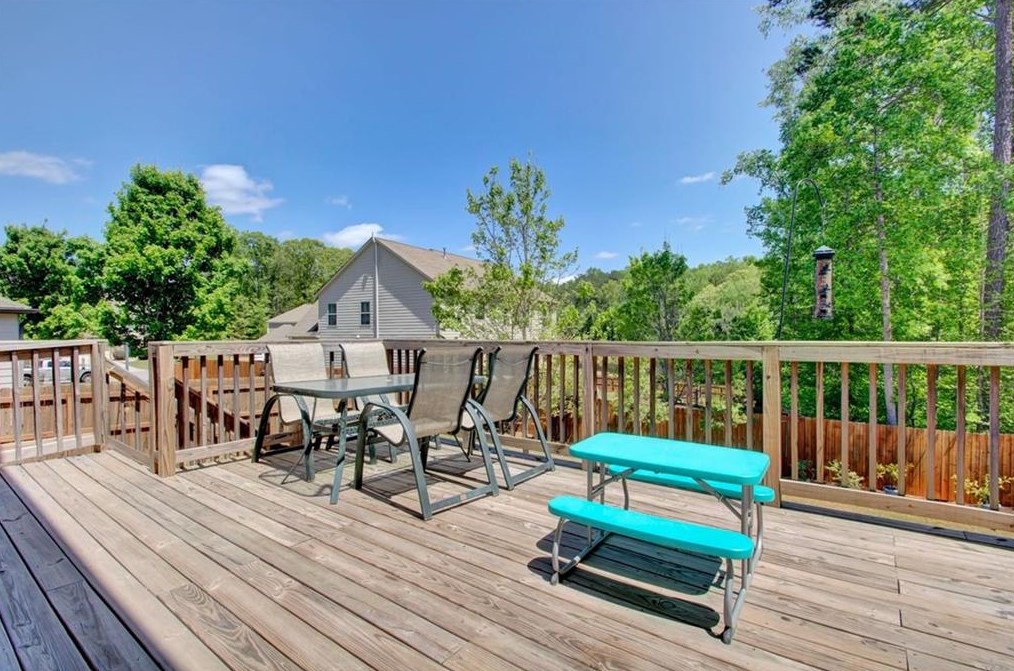 789 Springs Crest Dr, Dallas GA  30157-6595 exterior