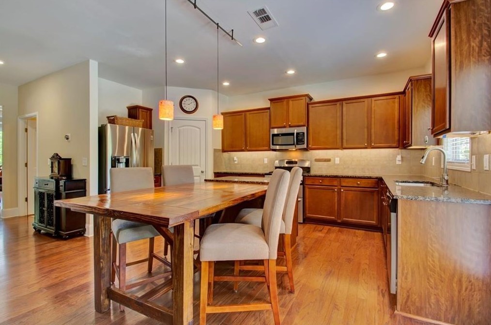 789 Springs Crest Dr, Dallas GA  30157-6595 exterior