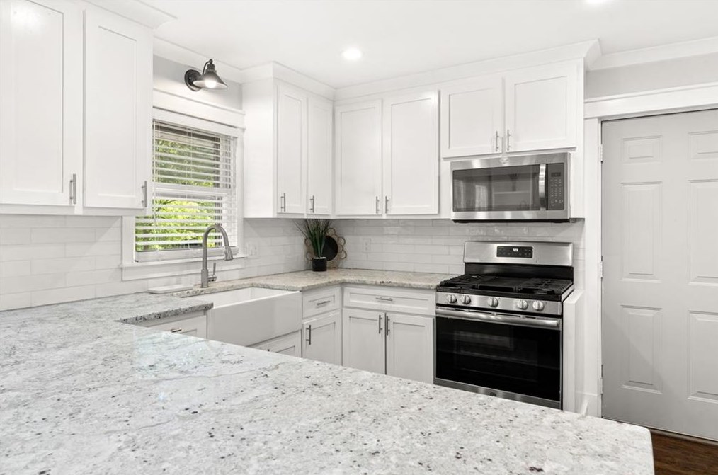 3235 Concord Cir, Smyrna GA  30080-4306 exterior