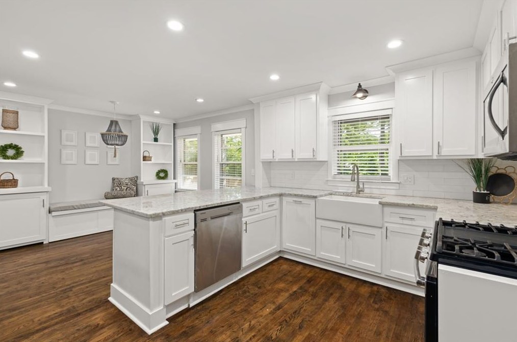 3235 Concord Cir, Smyrna GA  30080-4306 exterior