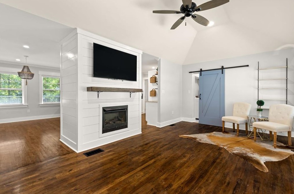 3235 Concord Cir, Smyrna GA  30080-4306 exterior