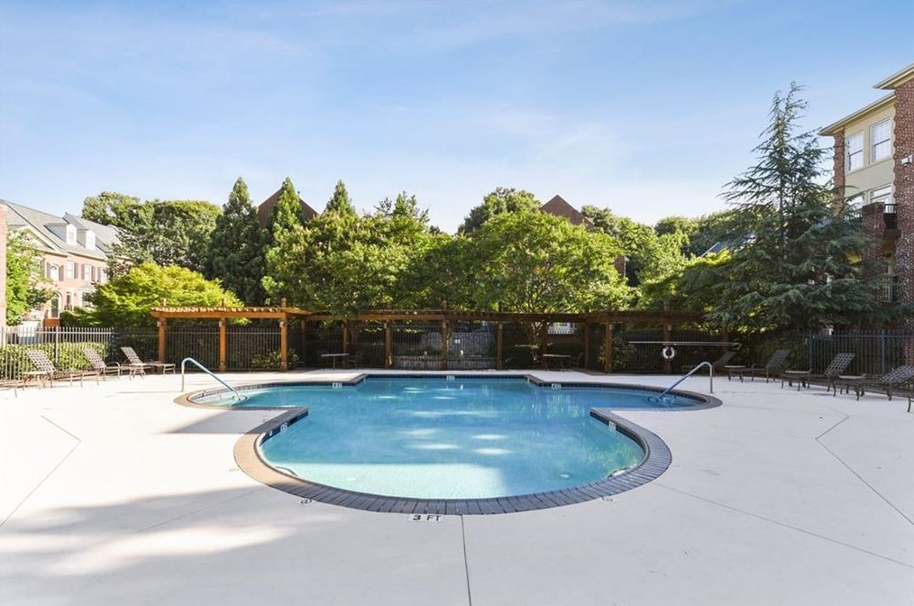 1735 Peachtree St, Atlanta GA  30309-7019 exterior