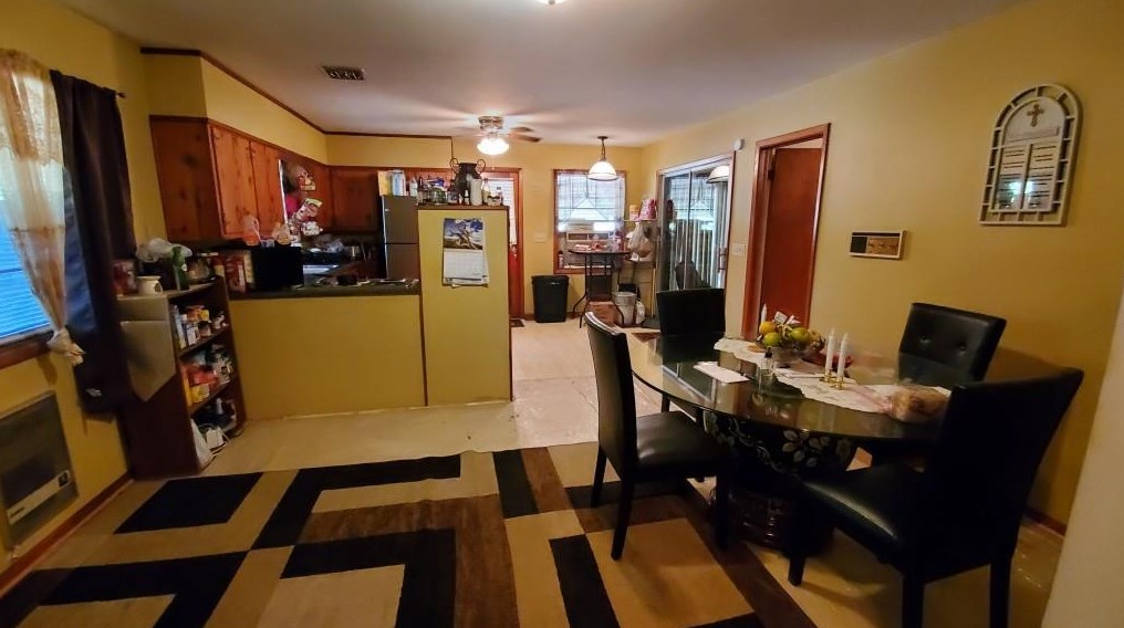 1298 Lee Ann Dr, Decatur GA  30035-1044 exterior