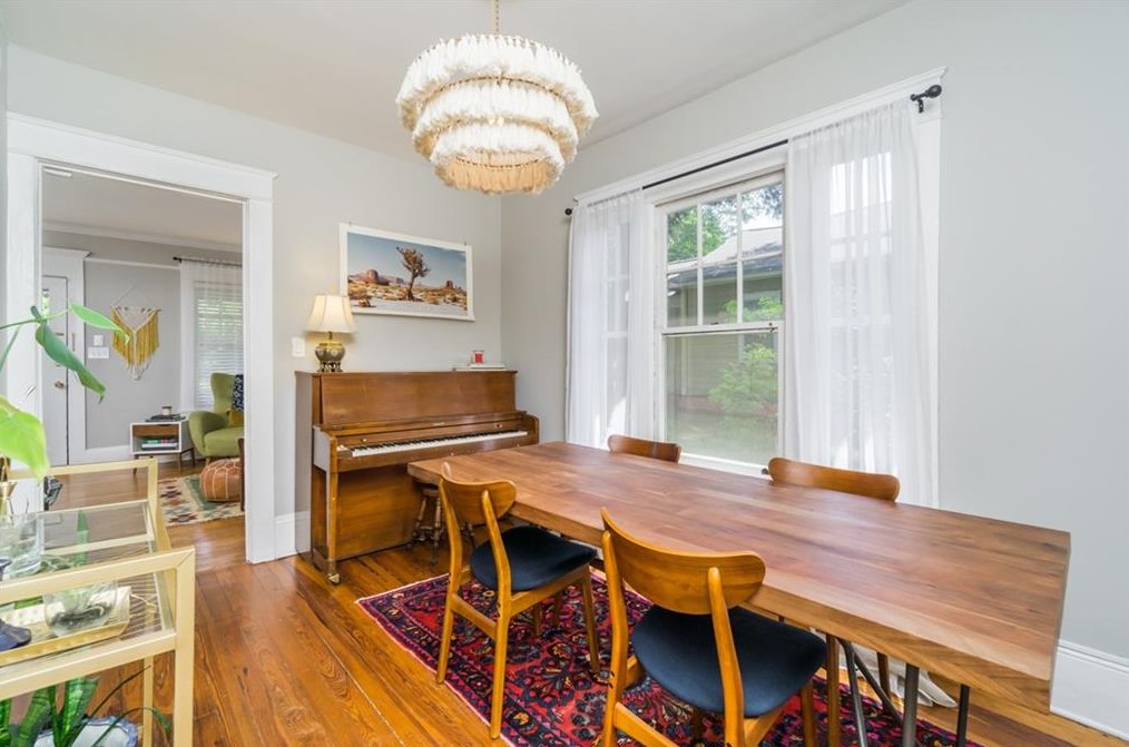 118 4th Ave, Decatur GA  30030-4849 exterior