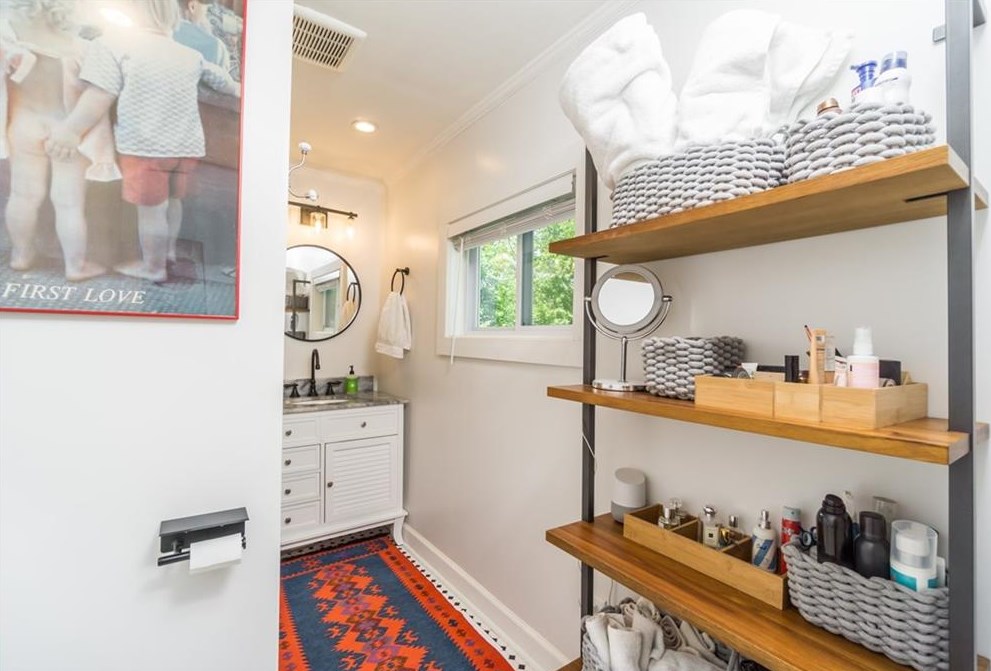 118 4th Ave, Decatur GA  30030-4849 exterior