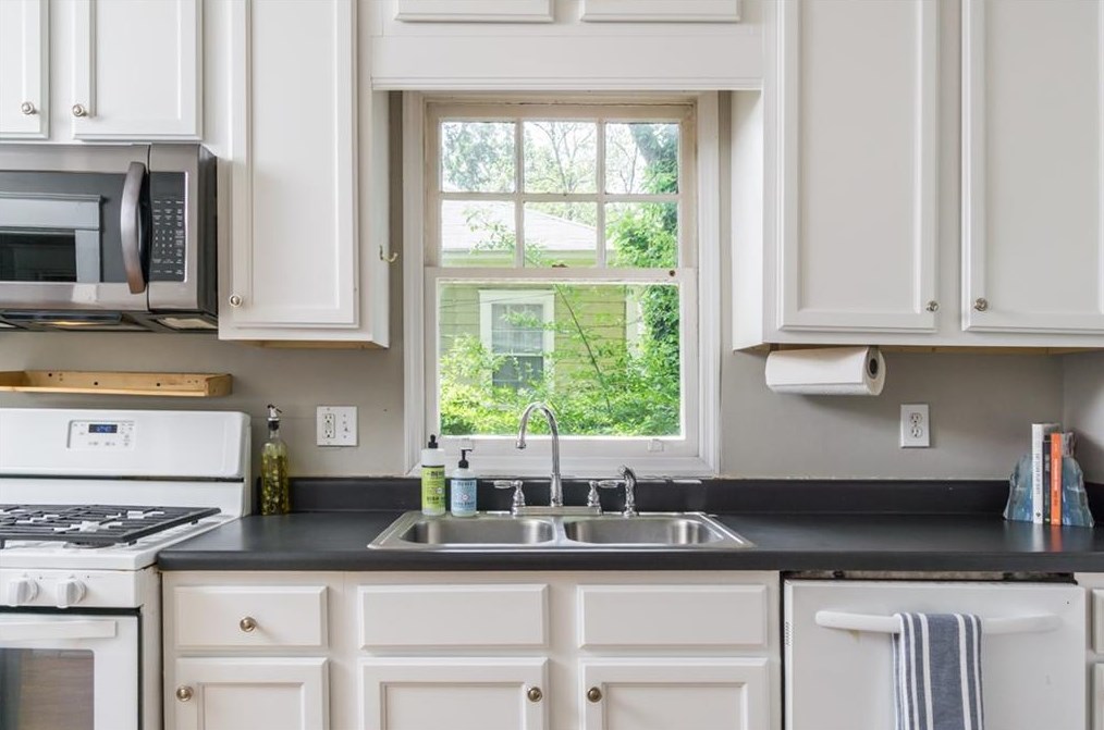 118 4th Ave, Decatur GA  30030-4849 exterior