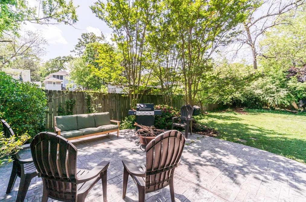 118 4th Ave, Decatur GA  30030-4849 exterior