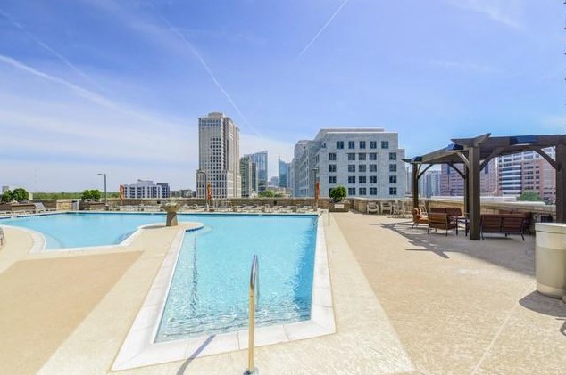 1080 Peachtree St, Atlanta GA  30309-3963 exterior