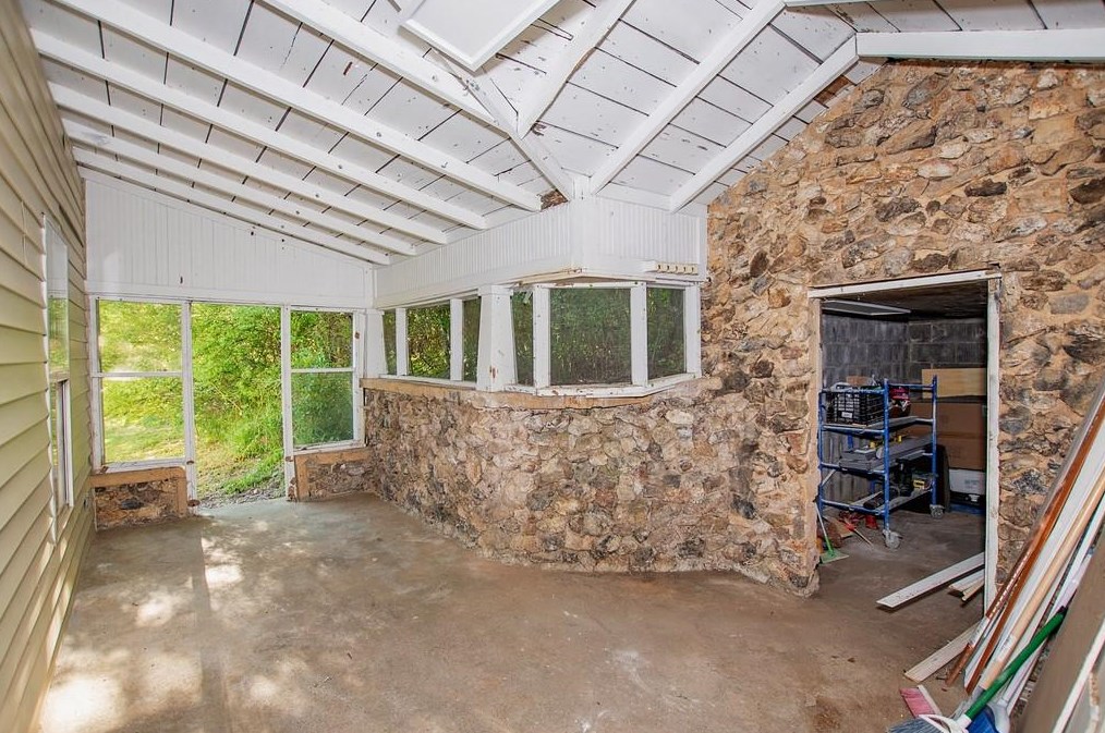 4952 Fairmount Hwy, Calhoun GA  30701-3713 exterior