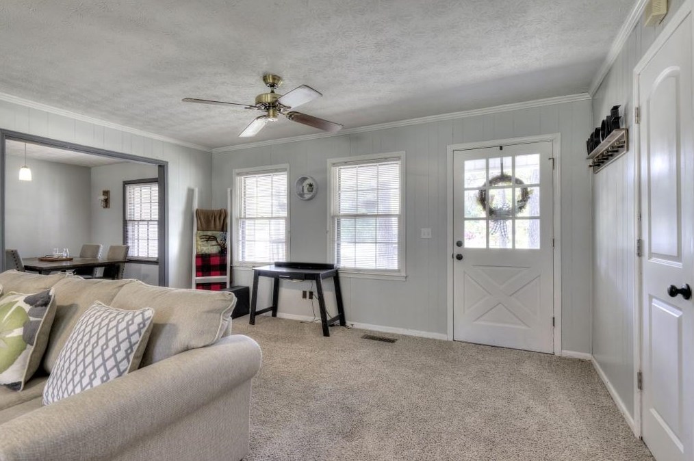 21 1st Ave, Dallas GA  30157-6378 exterior