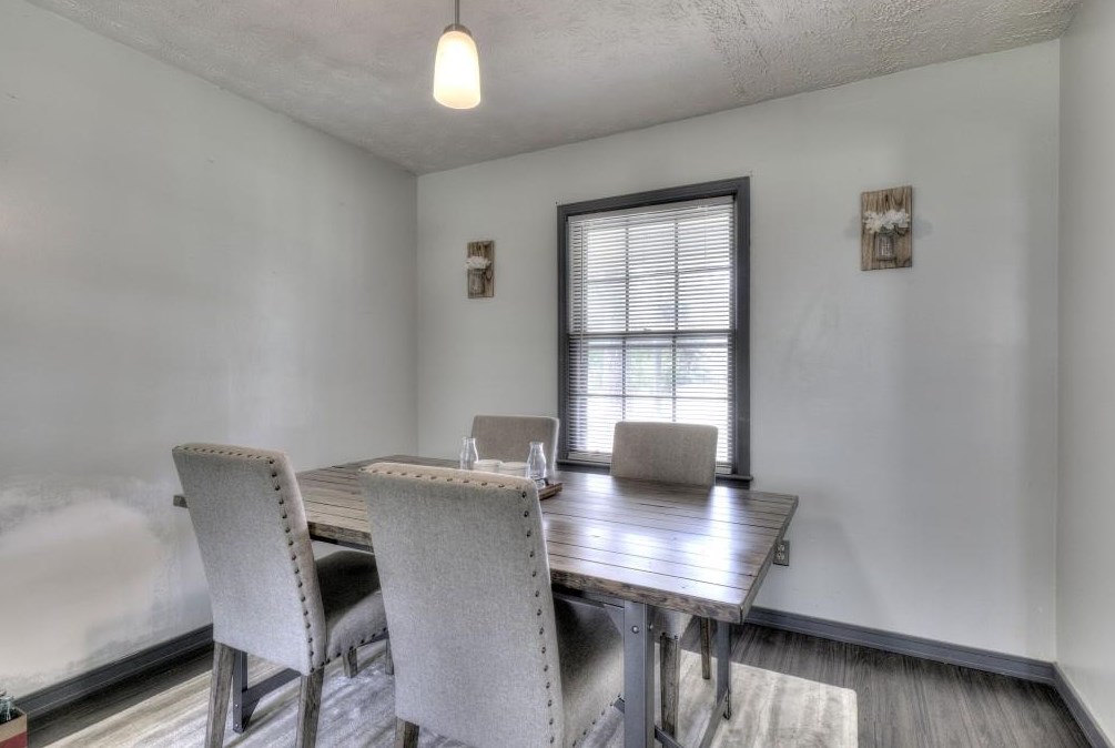 21 1st Ave, Dallas GA  30157-6378 exterior