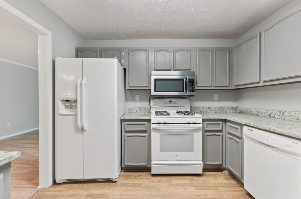 707 Vicksburg Pl, Atlanta GA  30350-3006 exterior