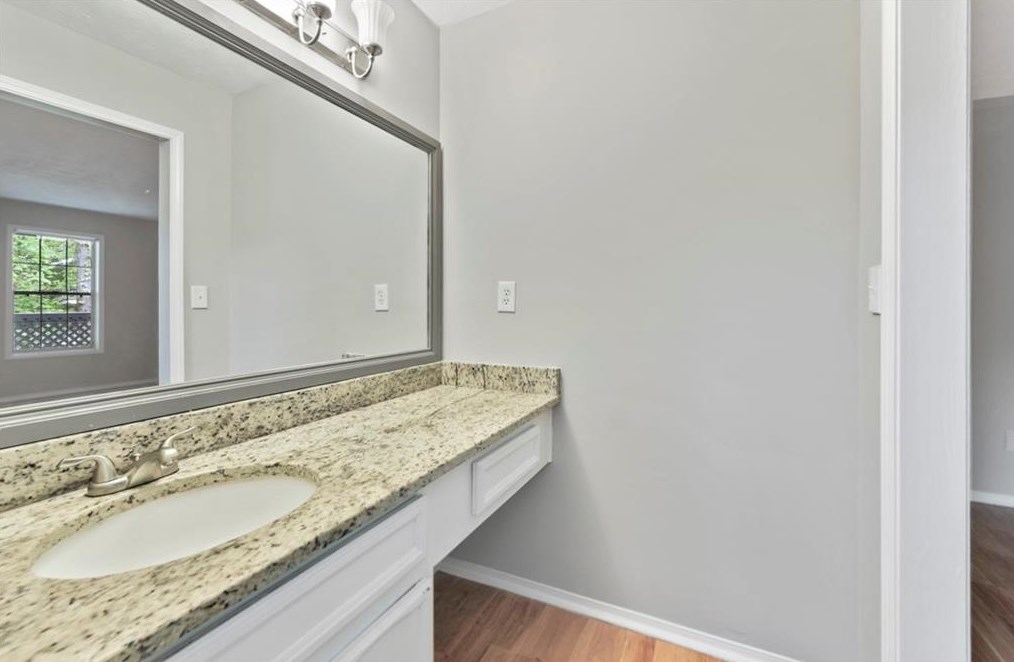 707 Vicksburg Pl, Atlanta GA  30350-3006 exterior