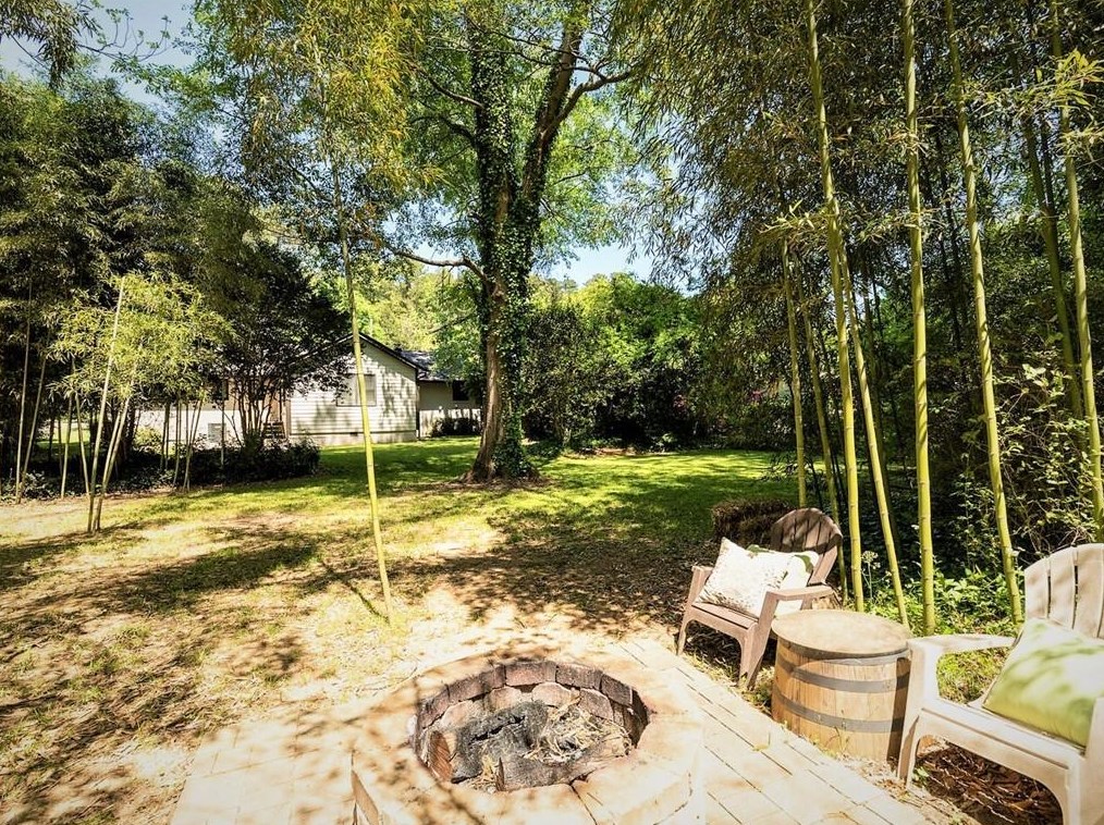 2865 Concord Dr, Decatur GA  30033-5010 exterior