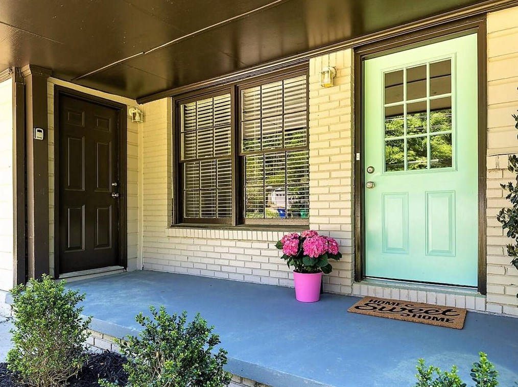 2865 Concord Dr, Decatur GA  30033-5010 exterior