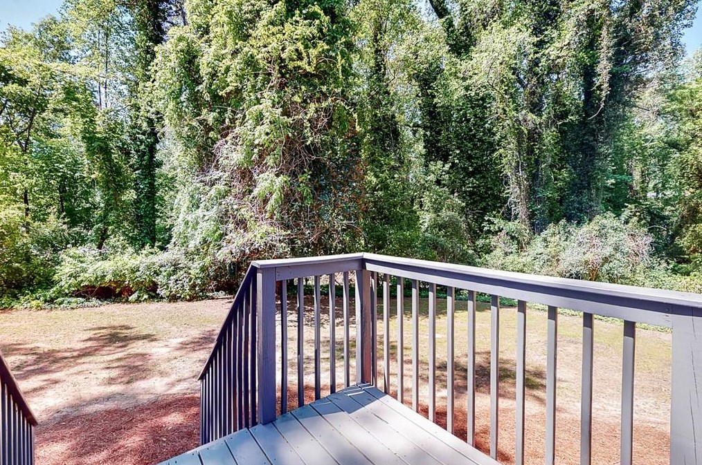 365 Peyton Rd, Atlanta GA  30311-2133 exterior