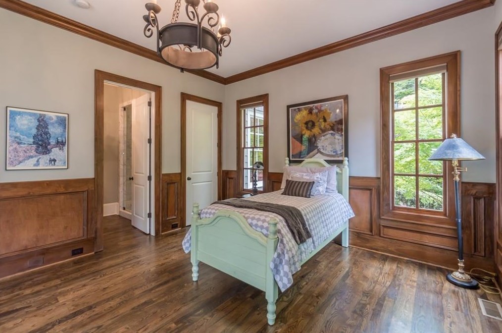 205 Worth Dr, Atlanta GA  30327-3443 exterior