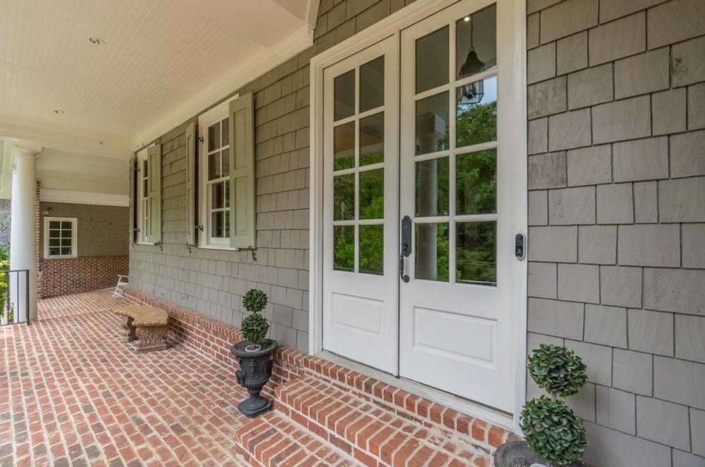 205 Worth Dr, Atlanta GA  30327-3443 exterior