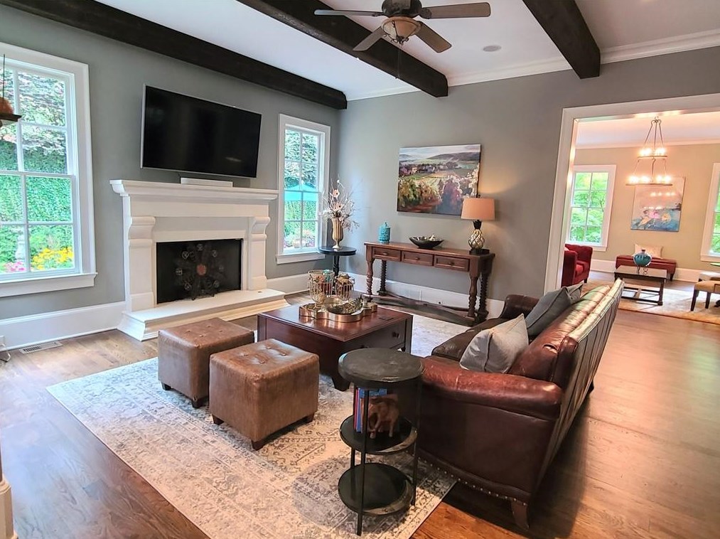 205 Worth Dr, Atlanta GA  30327-3443 exterior