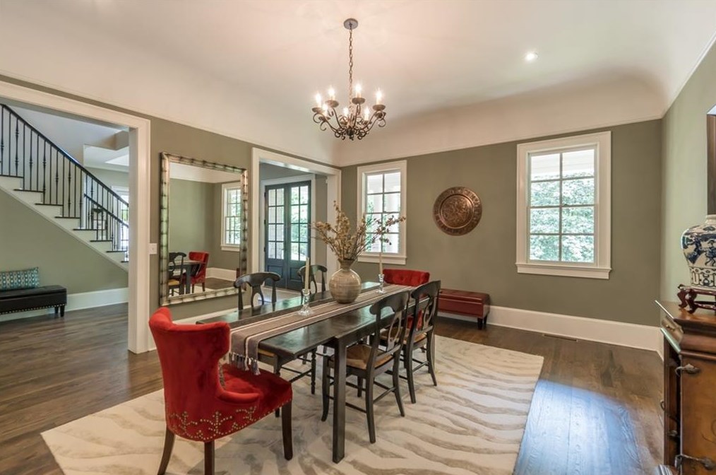 205 Worth Dr, Atlanta GA  30327-3443 exterior