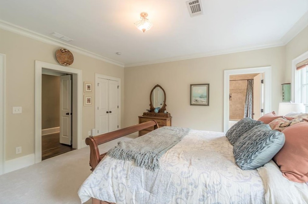 205 Worth Dr, Atlanta GA  30327-3443 exterior