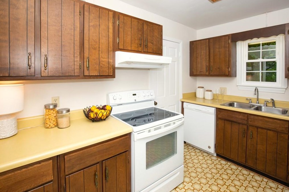 266 Adair St, Decatur GA  30030-2939 exterior