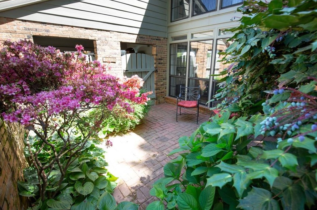 266 Adair St, Decatur GA  30030-2939 exterior