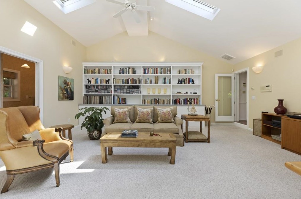 3249 Teton Dr, Atlanta GA 30339-4341 exterior