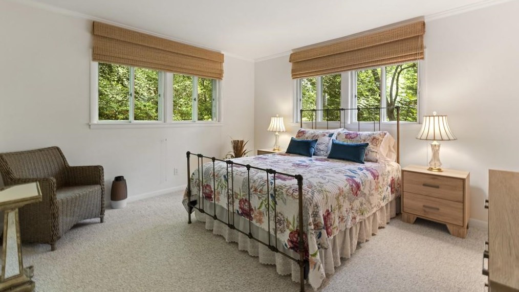 3249 Teton Dr, Atlanta GA 30339-4341 exterior