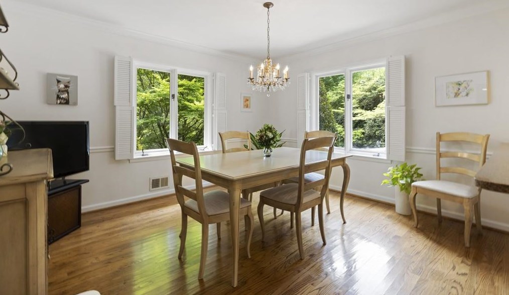 3249 Teton Dr, Atlanta GA 30339-4341 exterior