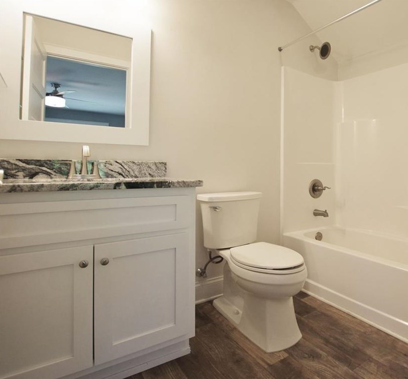 631 Lake Dr, Decatur GA  30030-3535 exterior