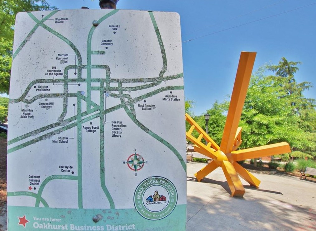 631 Lake Dr, Decatur GA  30030-3535 exterior