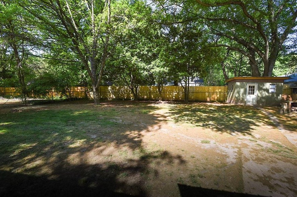 680 Medlock Rd, Decatur GA  30033-5536 exterior