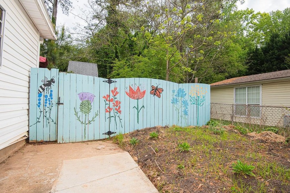 3130 Brook Dr, Decatur GA  30033-3912 exterior