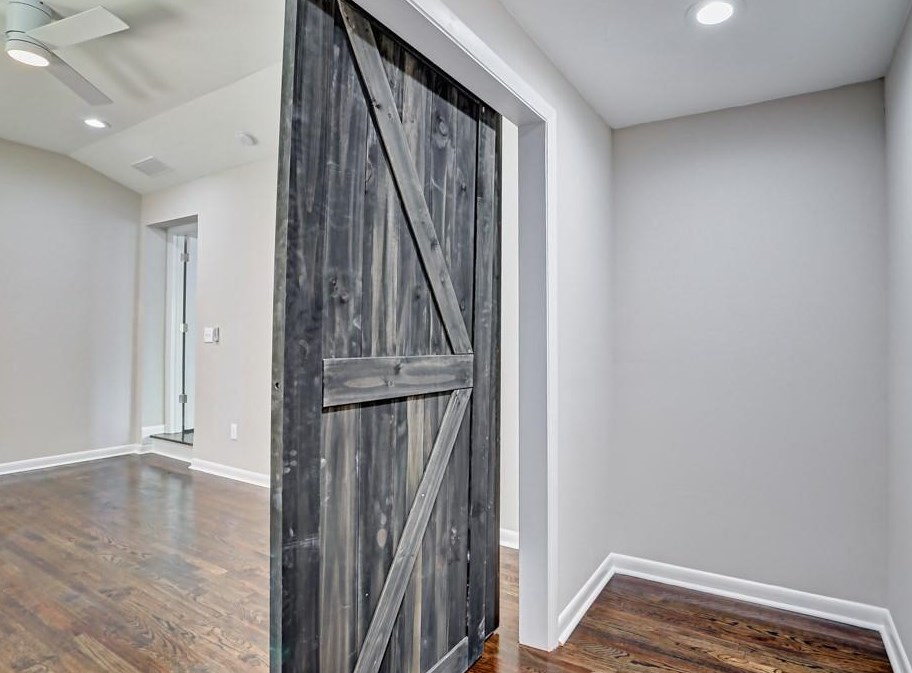 2281 Shamrock Dr, Decatur GA  30032-7142 exterior