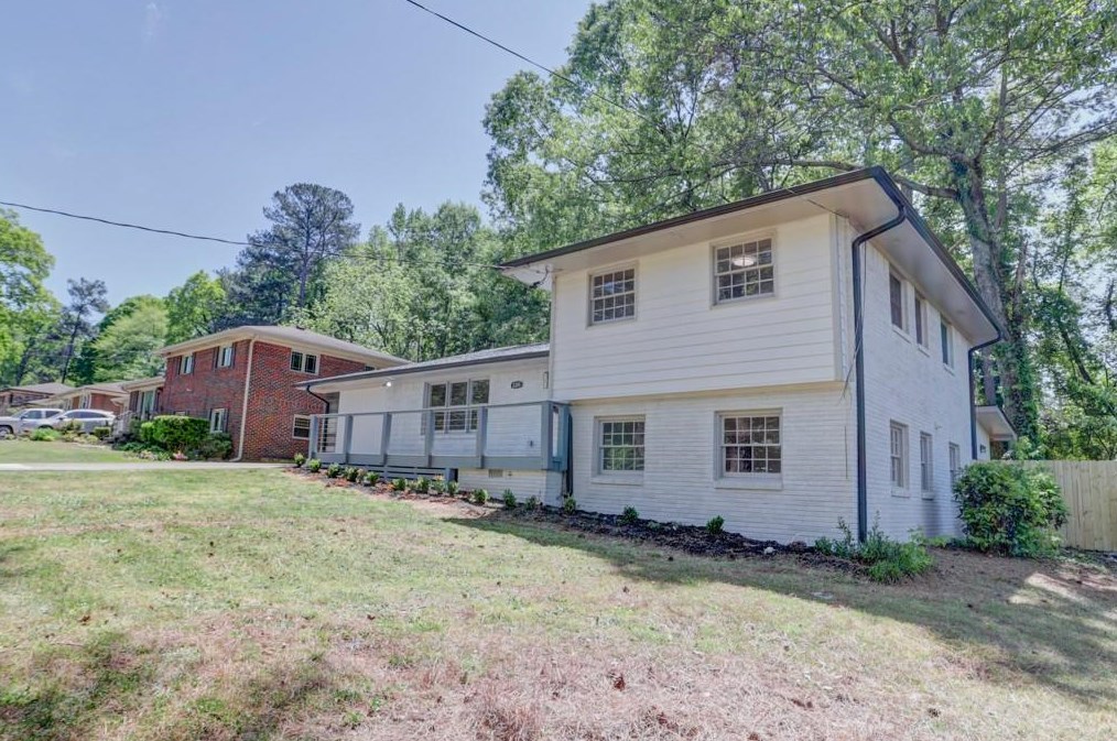 2281 Shamrock Dr, Decatur GA  30032-7142 exterior