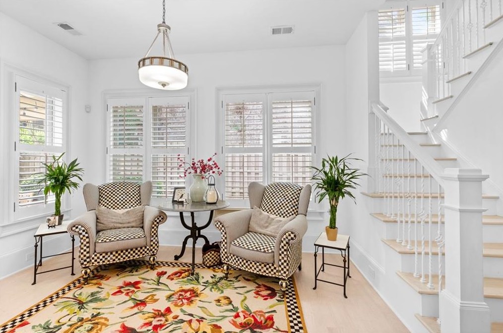 305 Valley Brook Way, Atlanta GA  30342-3378 exterior