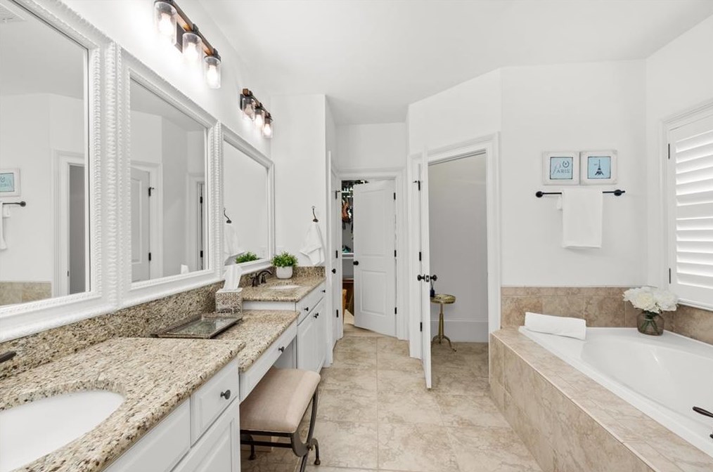 305 Valley Brook Way, Atlanta GA  30342-3378 exterior