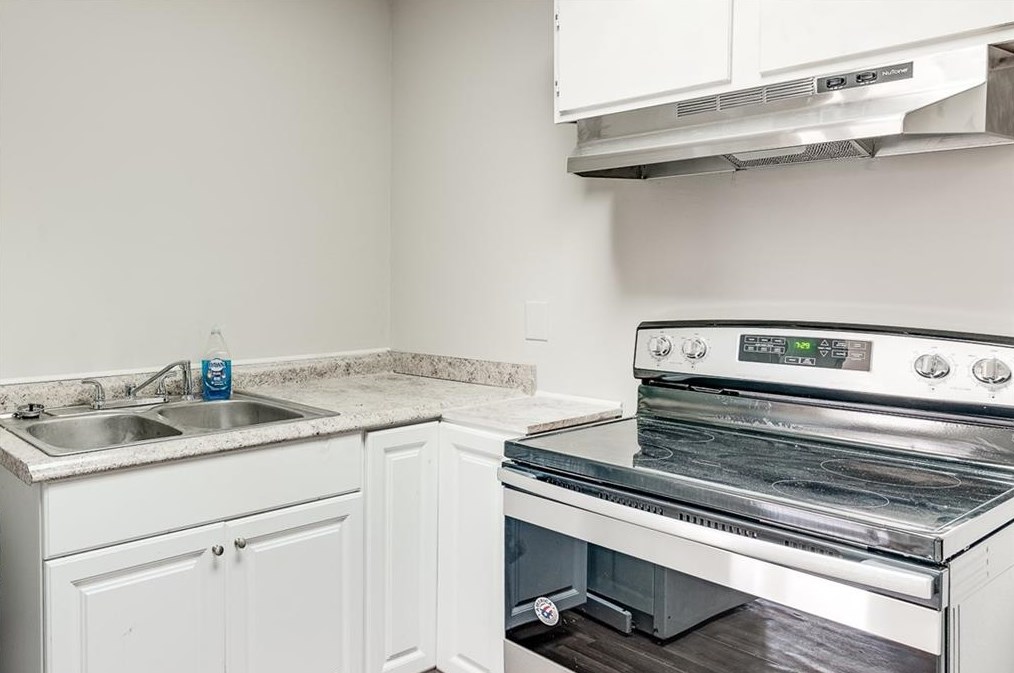 3153 Bobolink Dr, Decatur GA  30032-3705 exterior