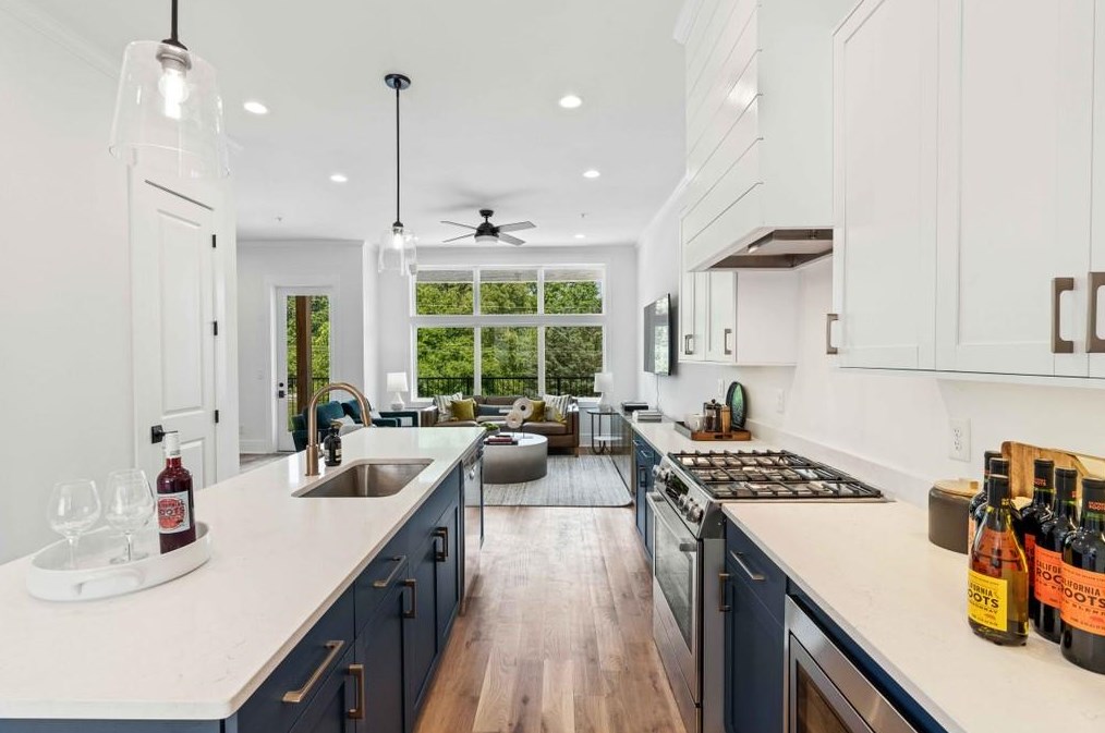 806 College Ave, Decatur GA  30030-3505 exterior