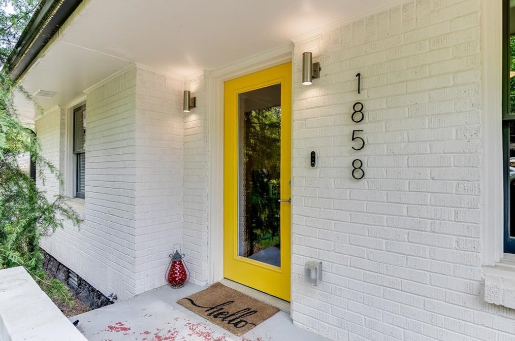 1858 Longdale Dr, Decatur GA  30032-5242 exterior