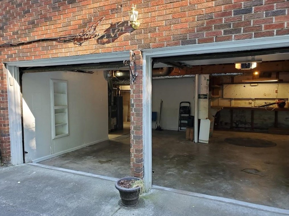 3646 Rainbow Dr, Decatur GA  30034-1919 exterior