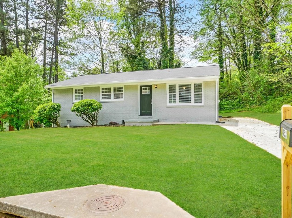 453 Utoy Cir, Atlanta GA  30331-4409 exterior