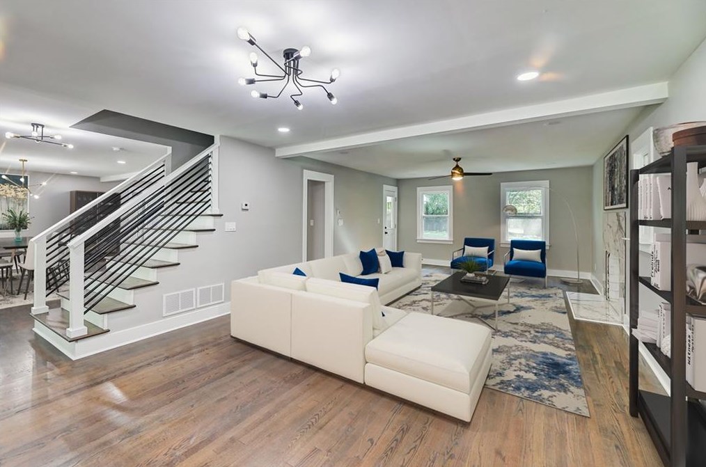 5625 Roberts Dr, Atlanta GA  30338-2733 exterior