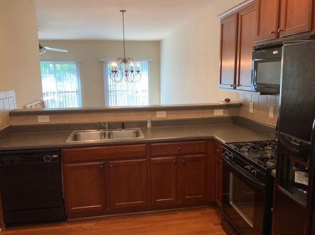 3628 Utoy Dr, Atlanta GA  30331-8617 exterior