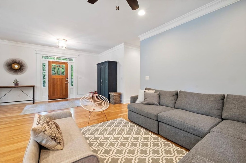 2505 Midway Rd, Decatur GA  30030-4565 exterior