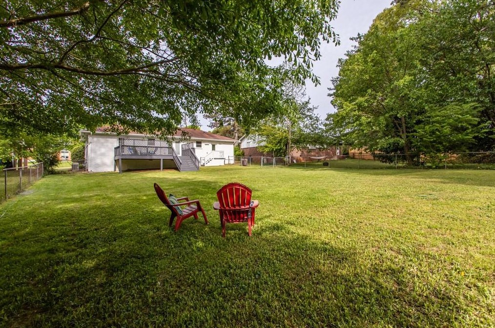 3093 Mount Olive Dr, Decatur GA  30033-3027 exterior