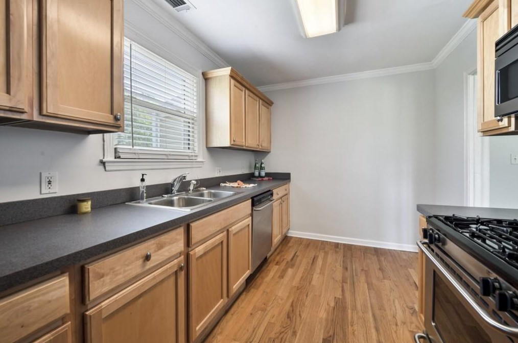 1686 Newton Ave, Atlanta GA  30316-2116 exterior