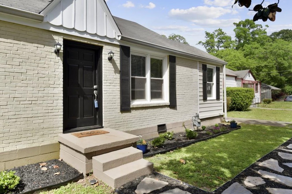 1686 Newton Ave, Atlanta GA  30316-2116 exterior